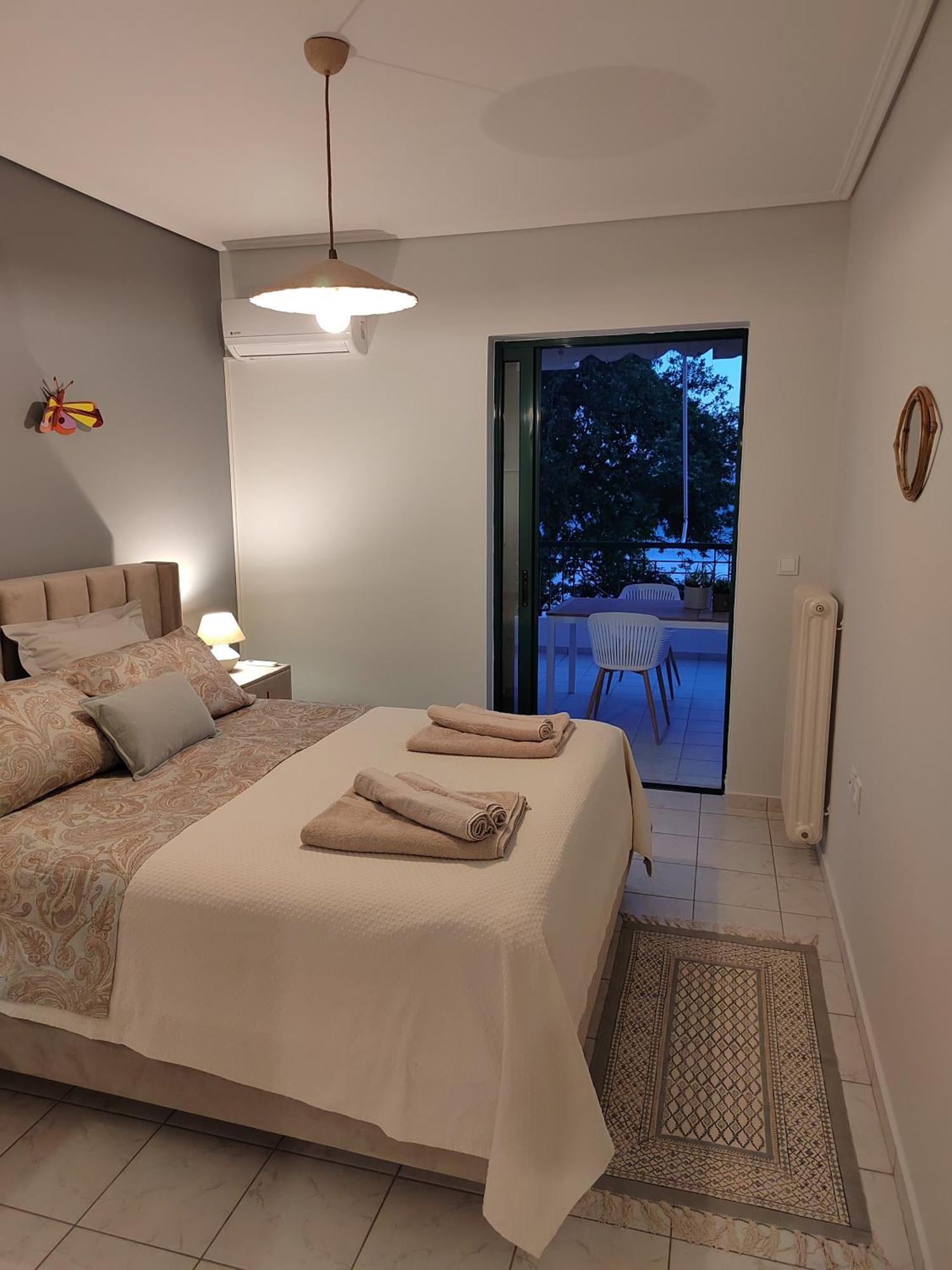The Cozy Seaside Apartment Ναύπακτος Εξωτερικό φωτογραφία